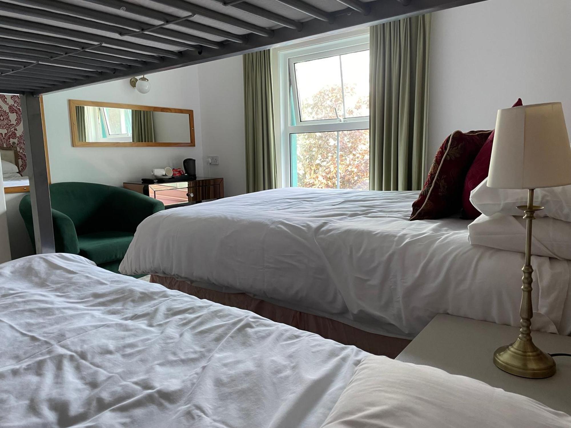 Keats Green Hotel 섕클린 외부 사진